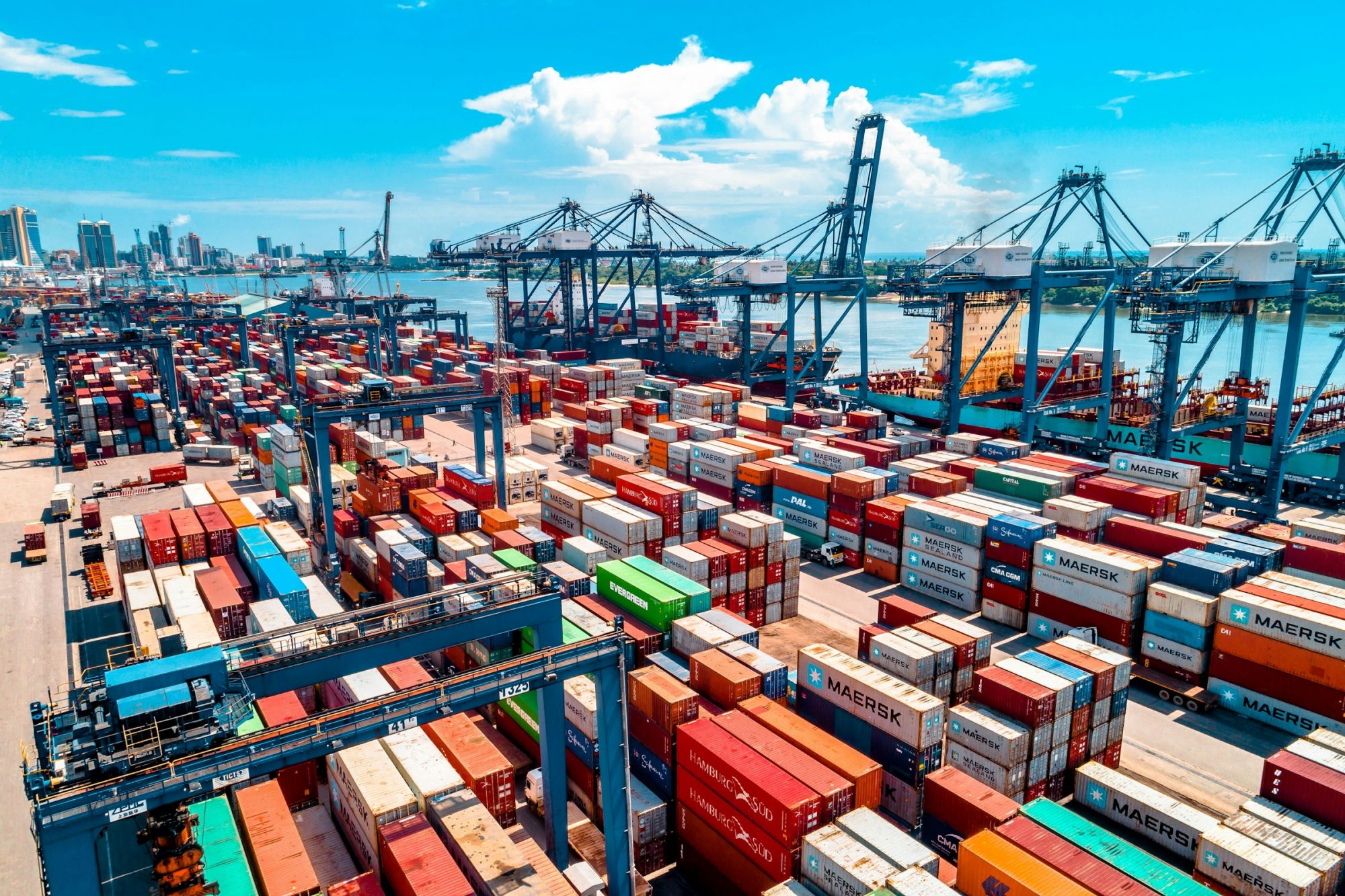 A picture of a busy port